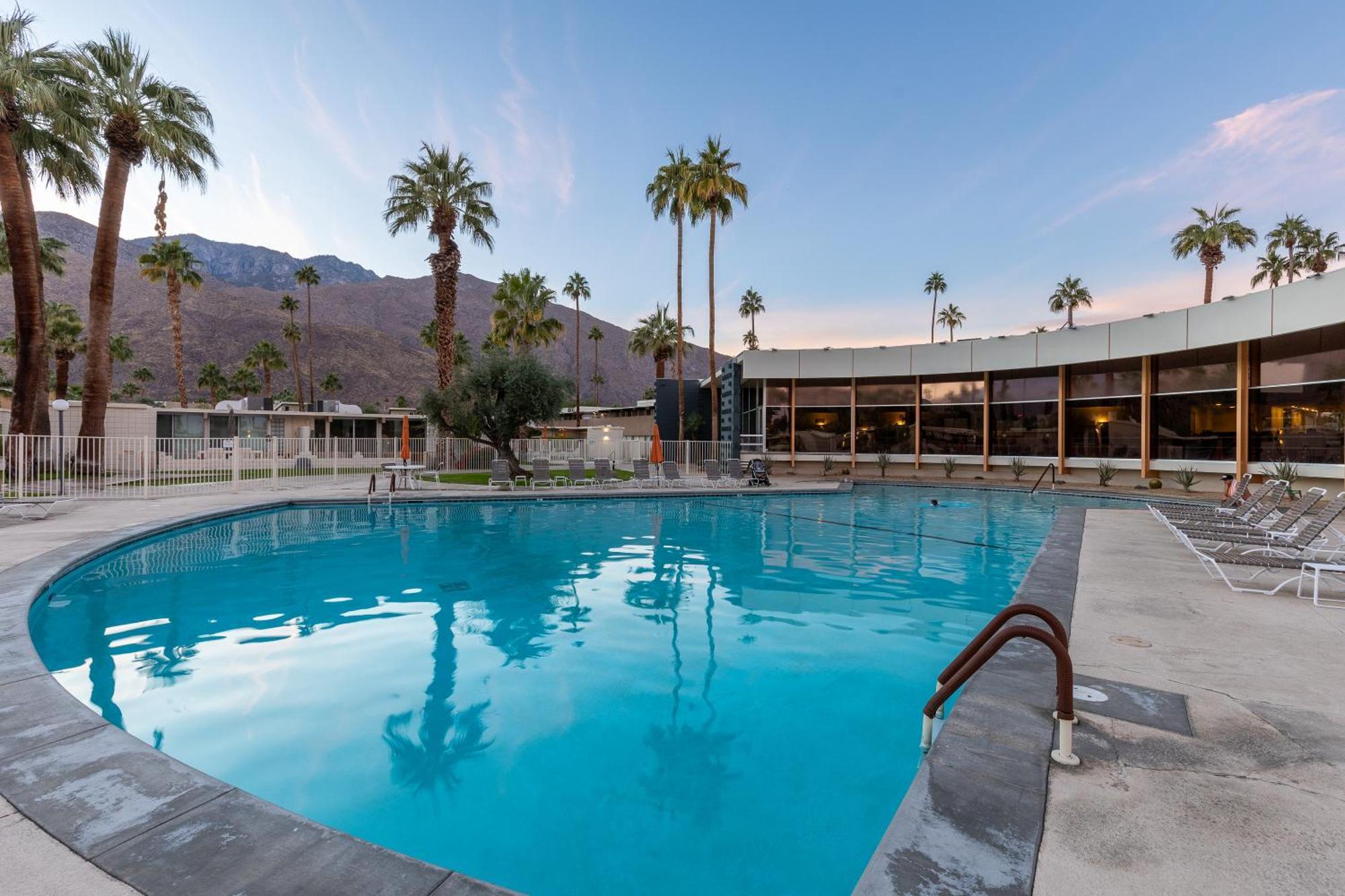 Mod At Ocotillo Lodge By Acme House Company Palm Springs Exterior photo